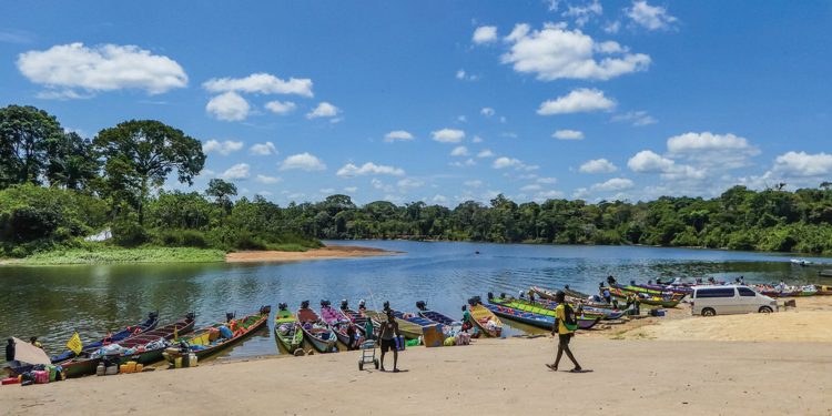 Atjoni Village, Suriname