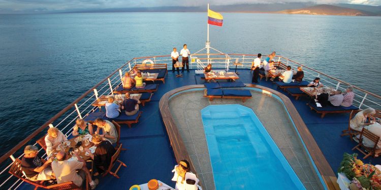 Galapagos Legend (D South; Thu to Mon)