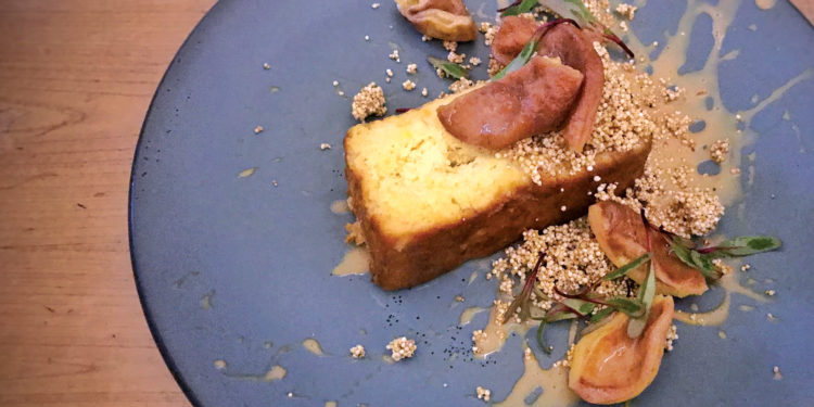 Pastel de Elote is a Cornbread cake of Mexico